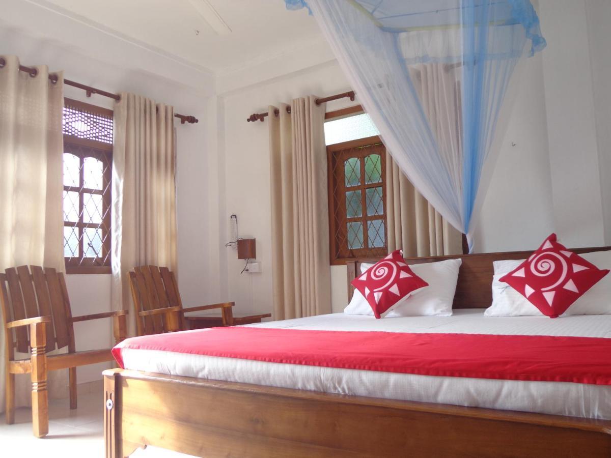 Nisha Homestay Inn Peradeniya Εξωτερικό φωτογραφία