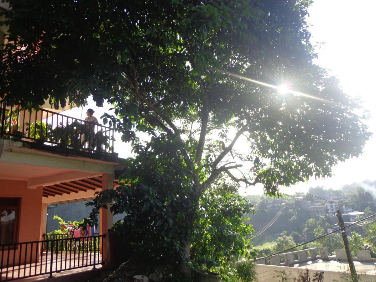 Nisha Homestay Inn Peradeniya Εξωτερικό φωτογραφία